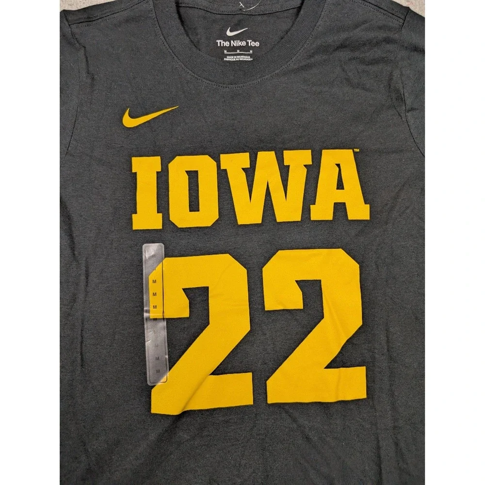 Iowa Hawkeyes‎ Shirt Womens Medium Black NCAA Basketball Clark 22 Nike T-Shirt